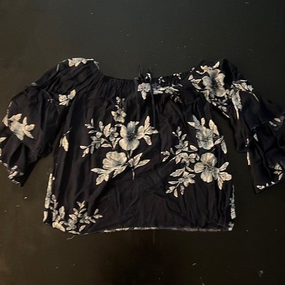 Toska Top, Size Small, Navy Blue with Blue Flowers, Has Tags - Picture 2 of 4